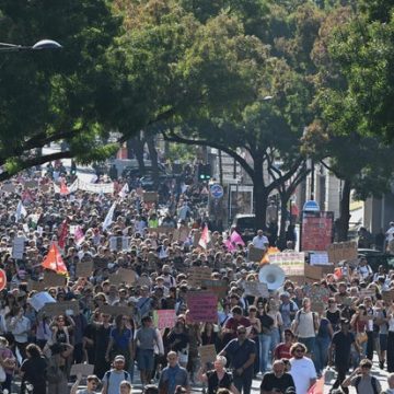 Protests Halt French High Schools as Students Demand Reforms