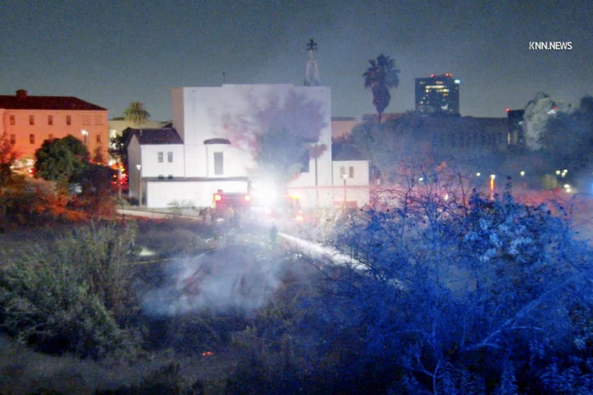 90be544d-d8a8-4aa4-ab74-56cc51ed52b4 Southern California Braces for Strong Santa Ana Winds and Fire Risks