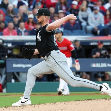 Chicago White Sox Energized by Supportive Fans in ALDS