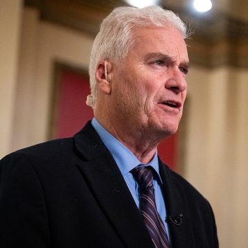 Rep. Tom Emmer Criticizes Democrats, Rallies Republican Support