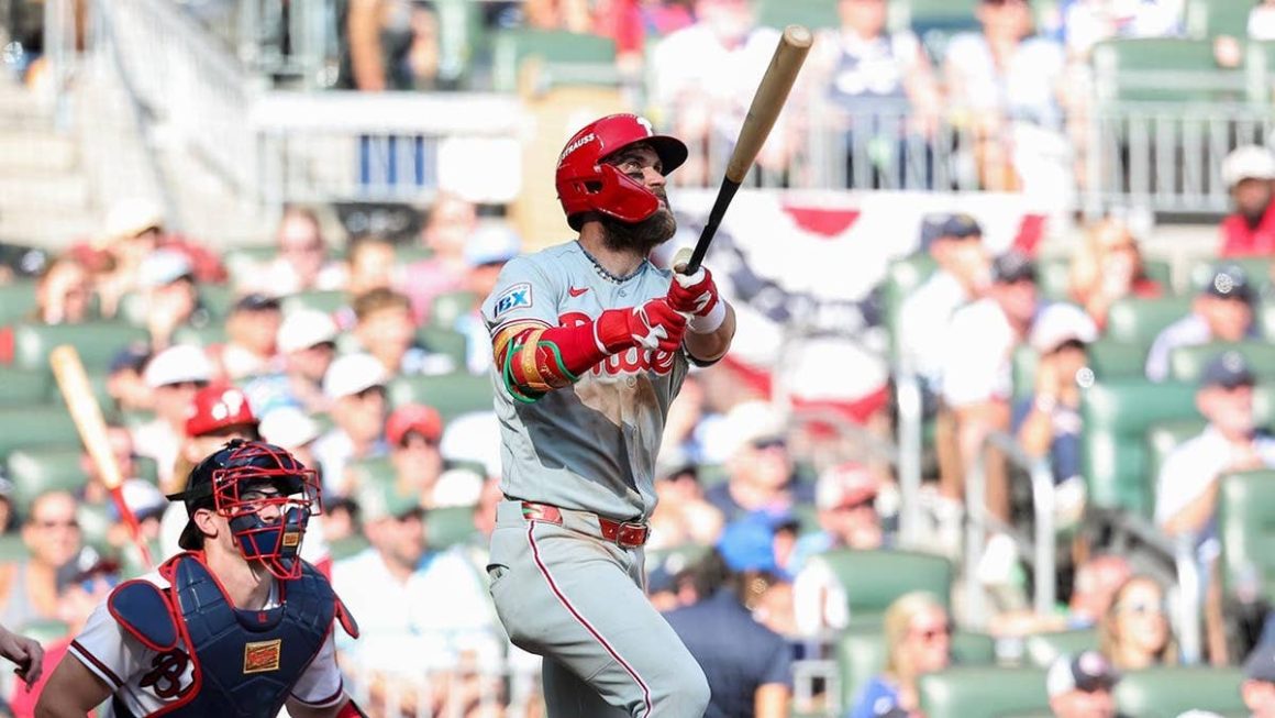 aa335d7e-86d3-48d9-8d89-7ef78bce8f02 Phillies Edge Braves in Extra Innings to Tie Series