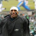 Philadelphia Eagles’ Handling of Jalen Hurts’ Medical Situation Under Scrutiny