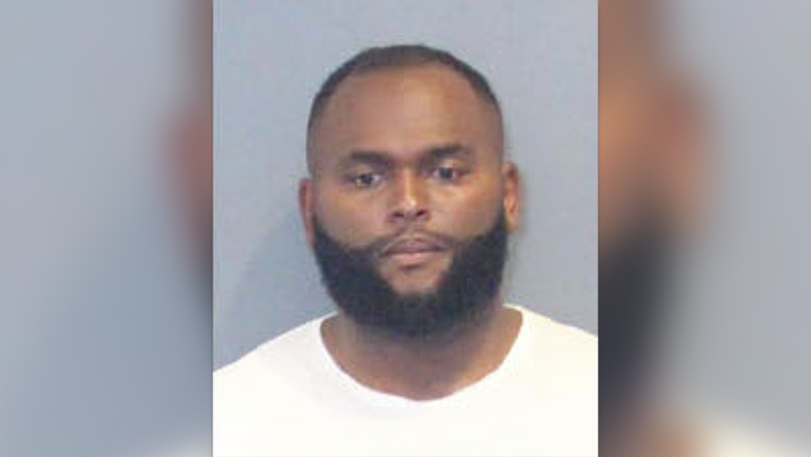 c05f6ad7-72b7-4b52-9f21-b8cfec657c86 School Security Officer Charged with Rape in Massachusetts