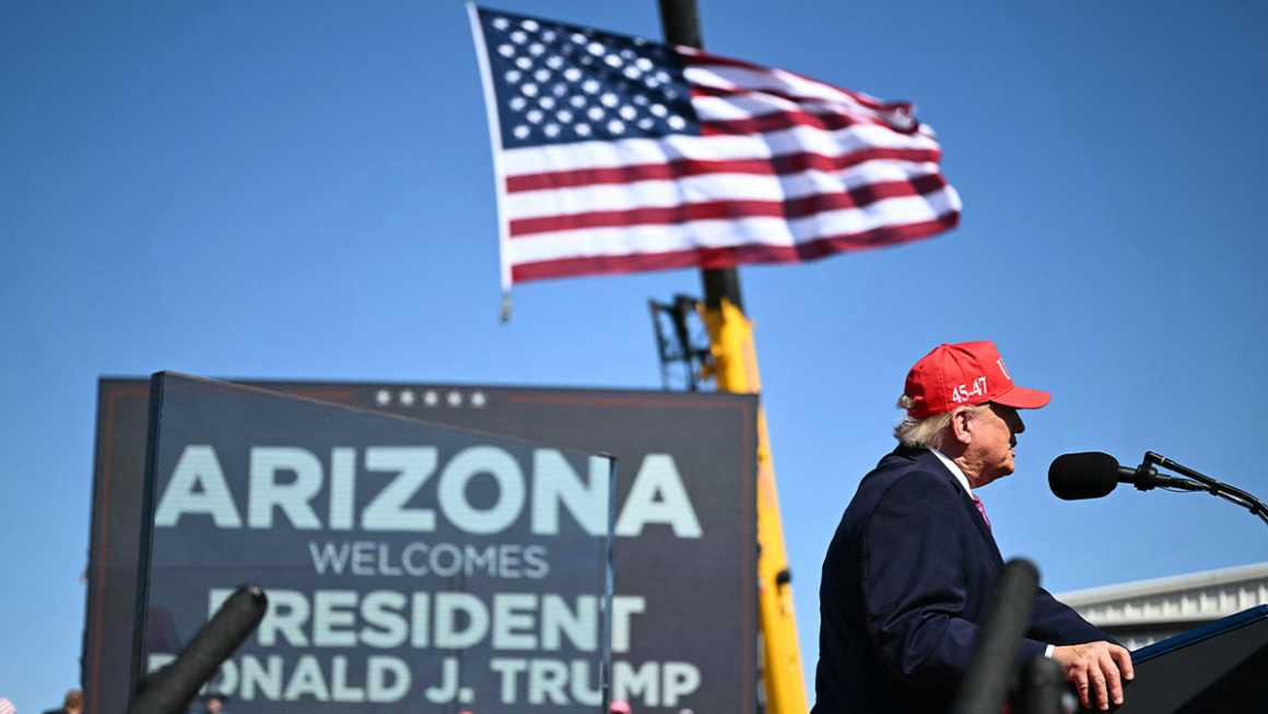 Trump Rallies Arizona Supporters Ahead of Election