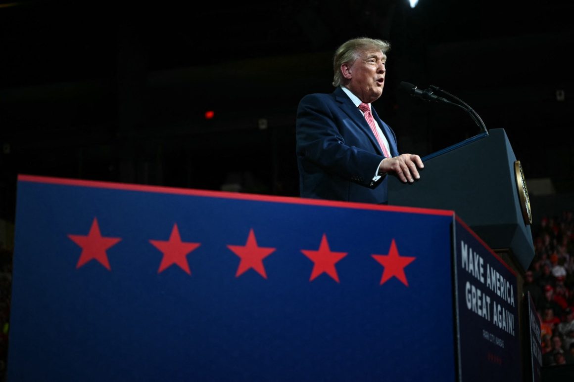 Intensifying Financial Commitments in the Midterms by Trump and Bloomberg