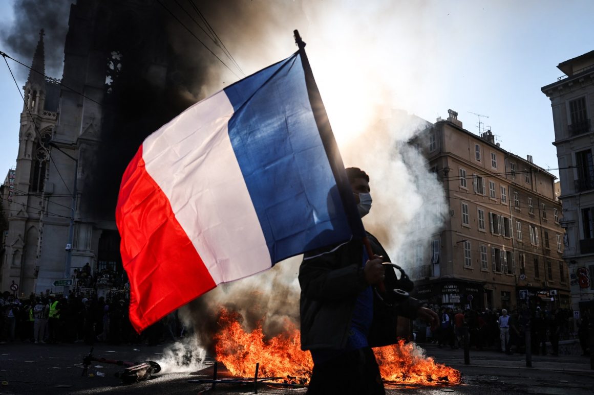 France Faces Social and Fiscal Challenges Amid Protests