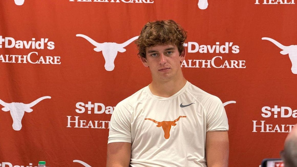 Texas Coach’s Comments Intensify Spotlight on Arch Manning