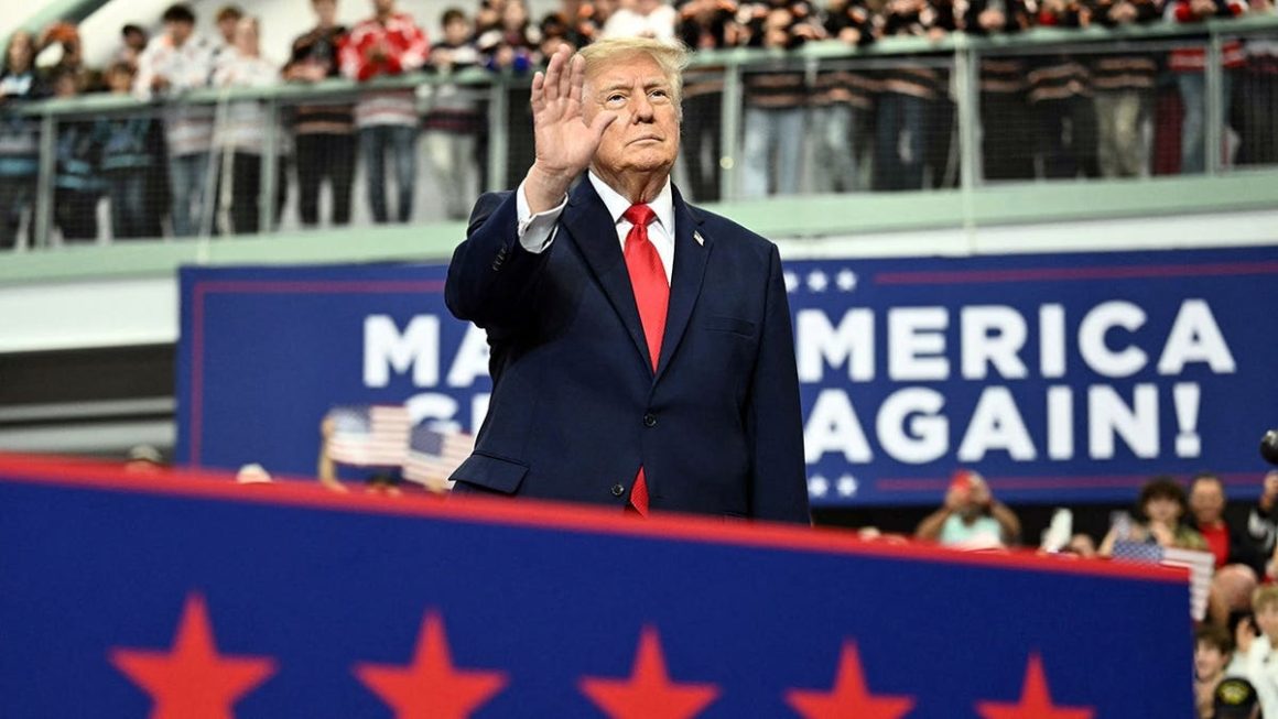 e79cd7b4-db7b-4af5-a669-c3cbe7d5d939 Trump Announces Pardons for Alaska Mechanics at Midterm Rally